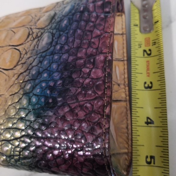SOLD! NWT! Brahmin Daisy Clutch Wristlet Reptilian Ombre Melbourne Leather - Picture 10 of 11